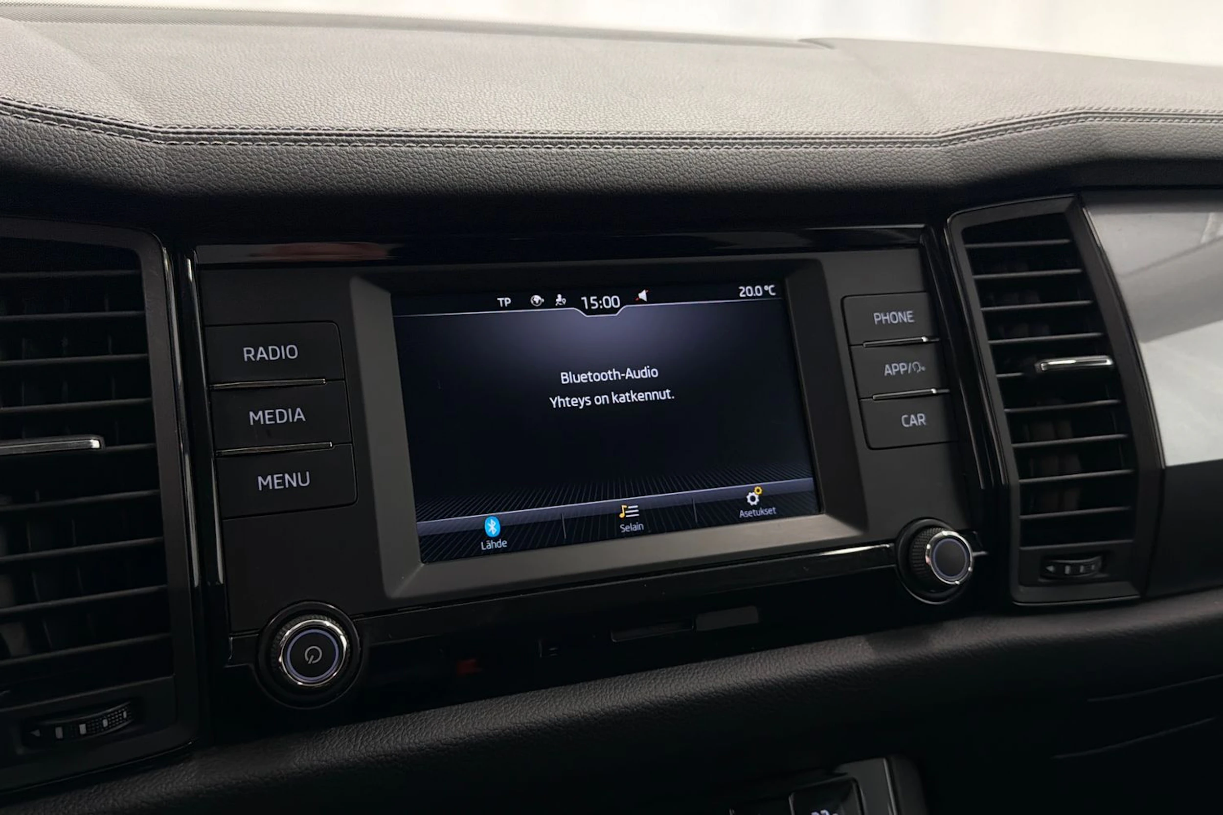 harmaa Skoda Kodiaq 2022 kuva 49.
