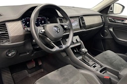 valkoinen Skoda Kodiaq 2022 kuva 7.