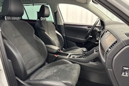 valkoinen Skoda Kodiaq 2022 kuva 15.