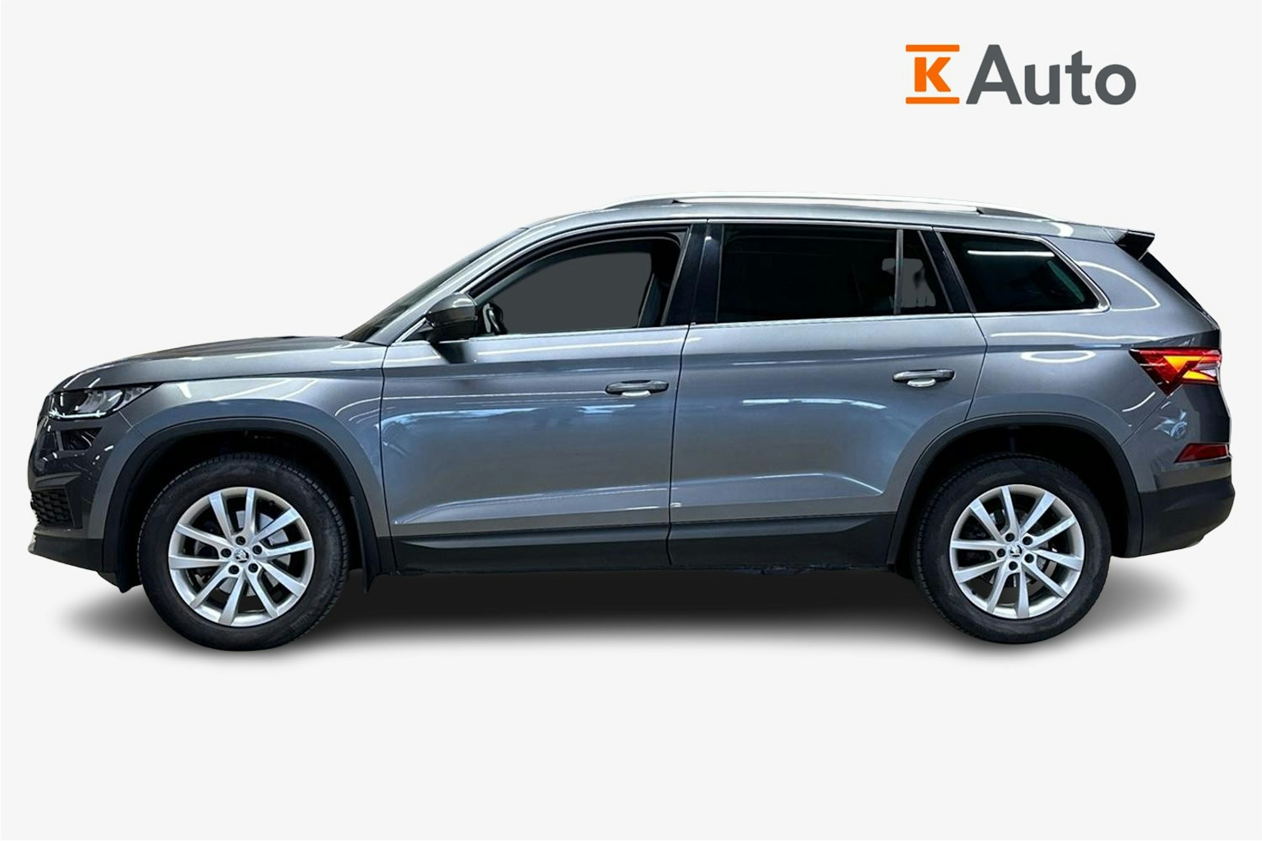 harmaa Skoda Kodiaq 2022 kuva 6.