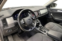 harmaa Skoda Kodiaq 2022 kuva 7.