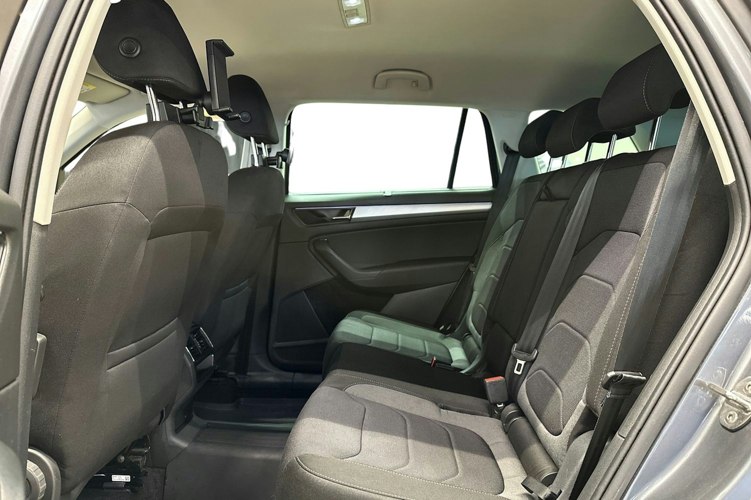 harmaa Skoda Kodiaq 2022 kuva 10.