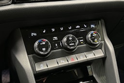 harmaa Skoda Kodiaq 2022 kuva 18.