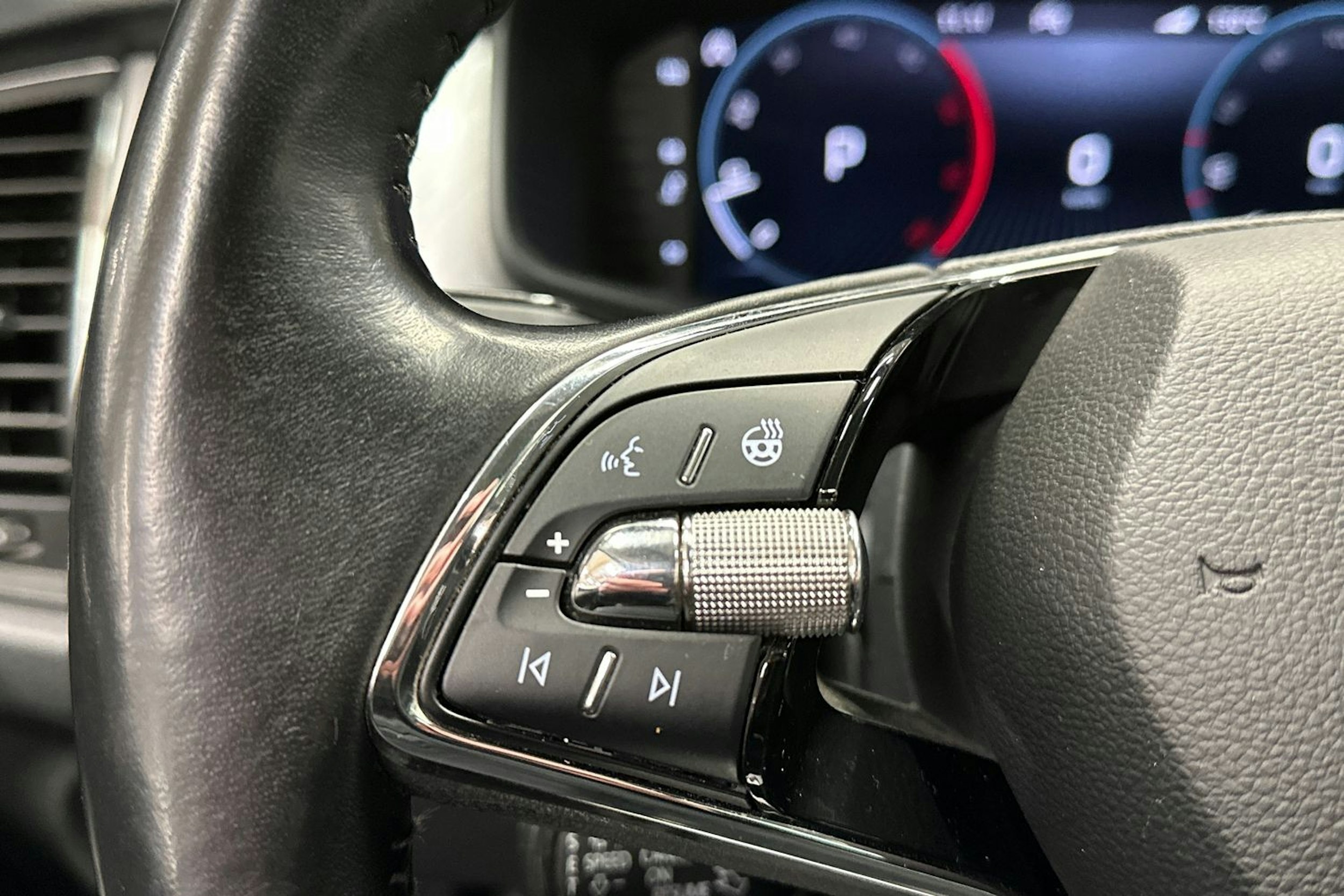 harmaa Skoda Kodiaq 2022 kuva 25.