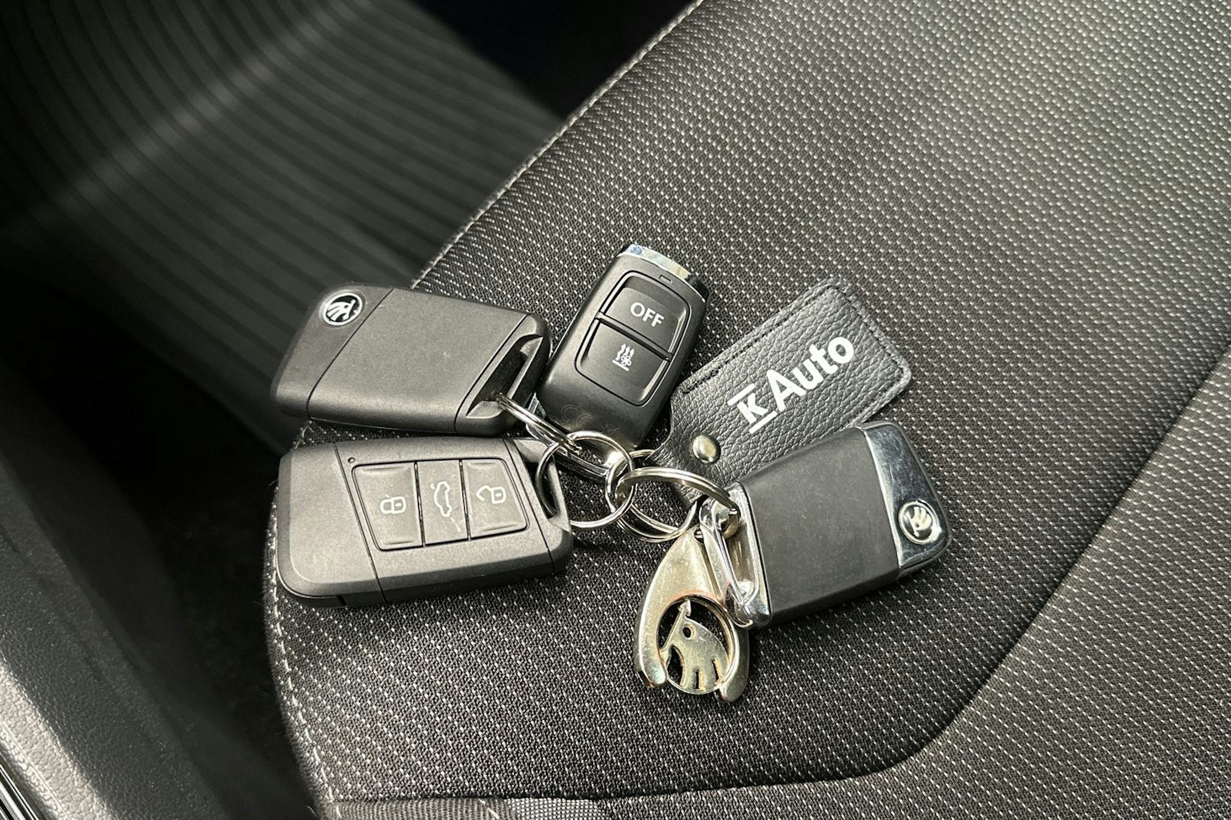 harmaa Skoda Kodiaq 2022 kuva 29.
