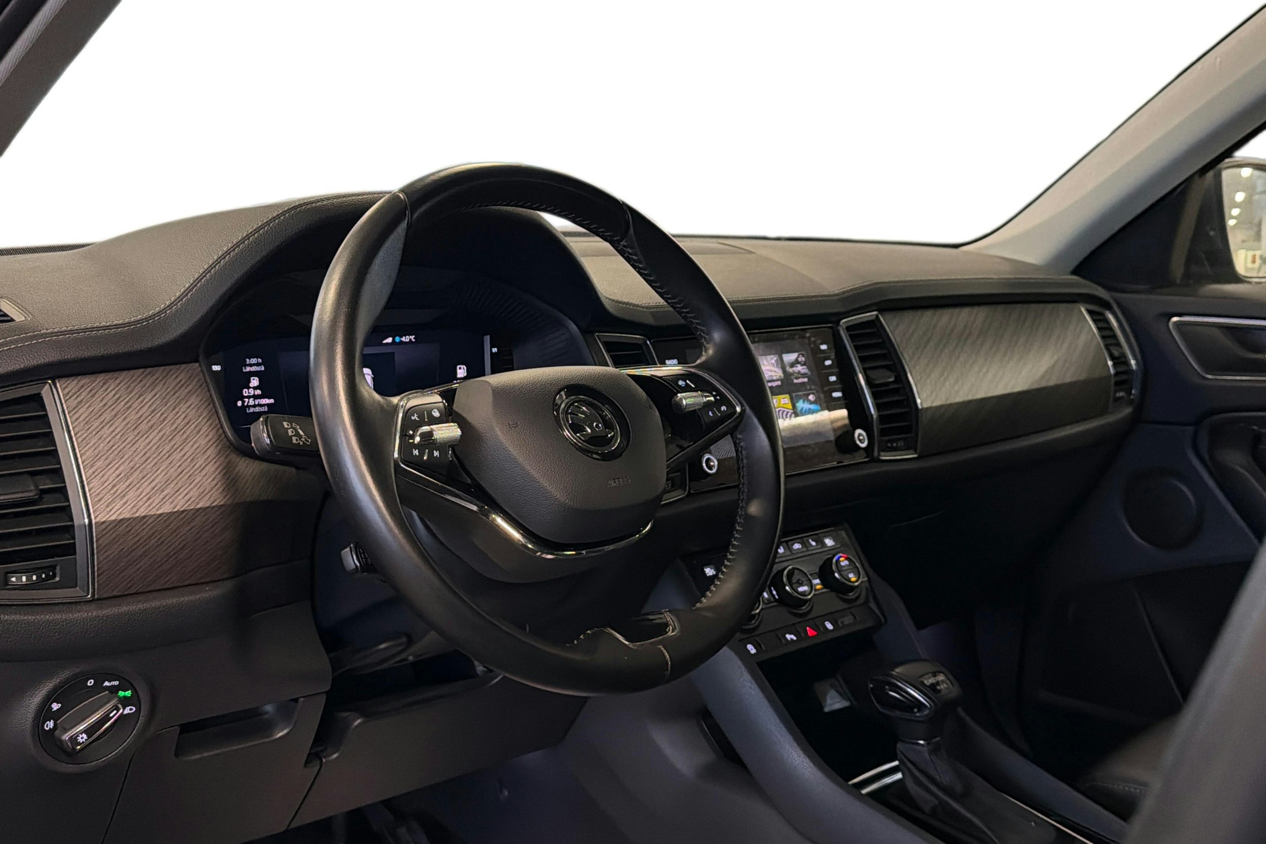 harmaa Skoda Kodiaq 2023 kuva 3.