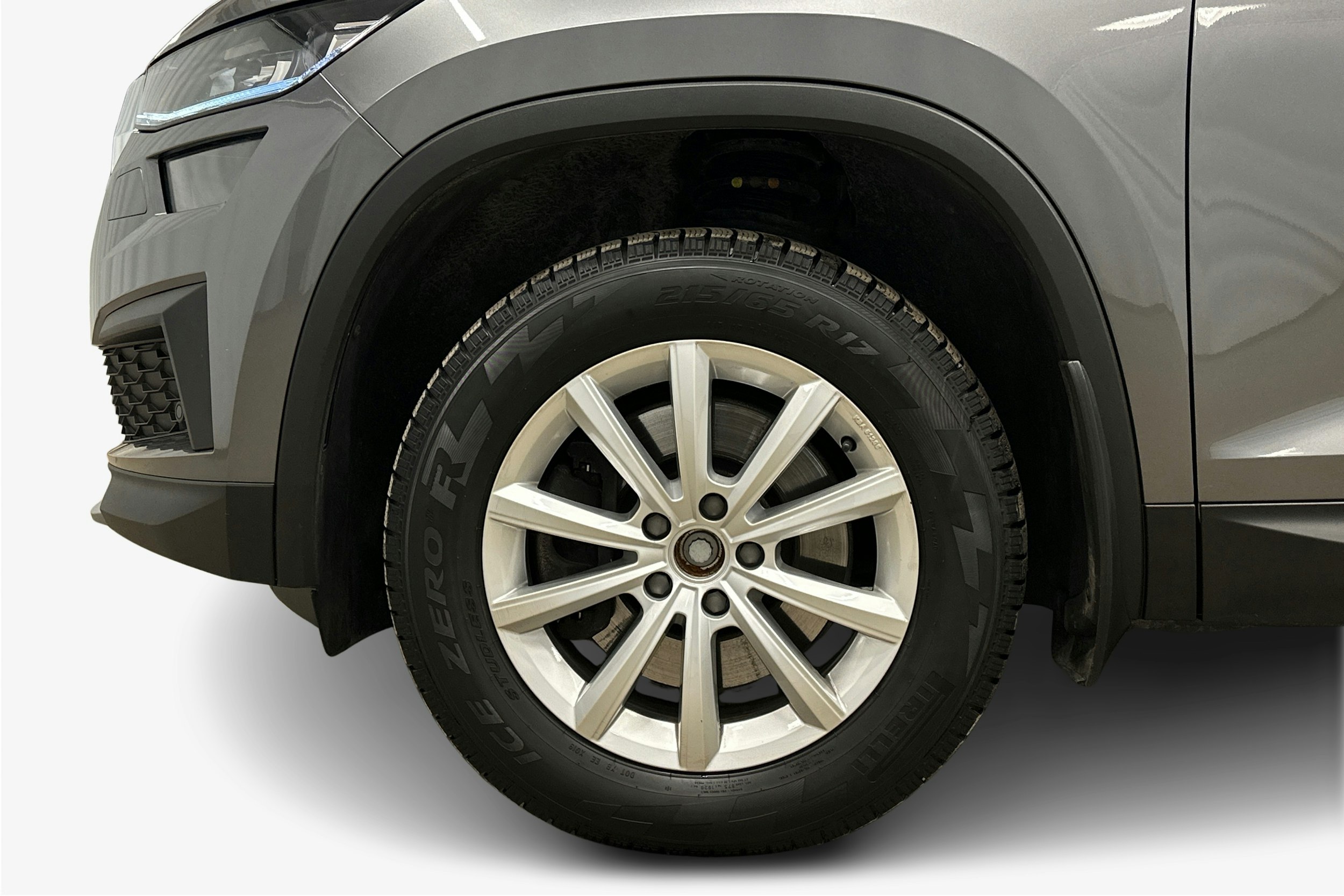harmaa Skoda Kodiaq 2023 kuva 11.
