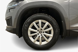 harmaa Skoda Kodiaq 2023 kuva 11.