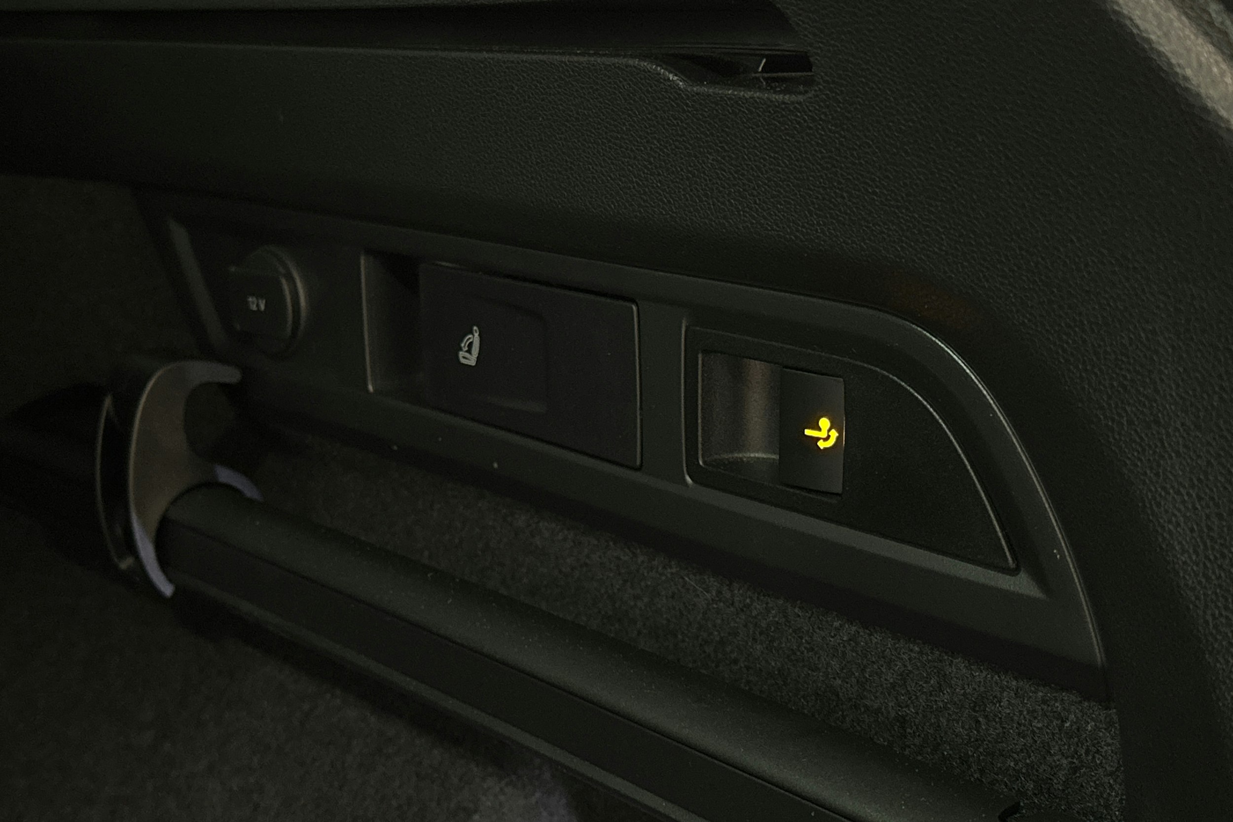 harmaa Skoda Kodiaq 2023 kuva 15.