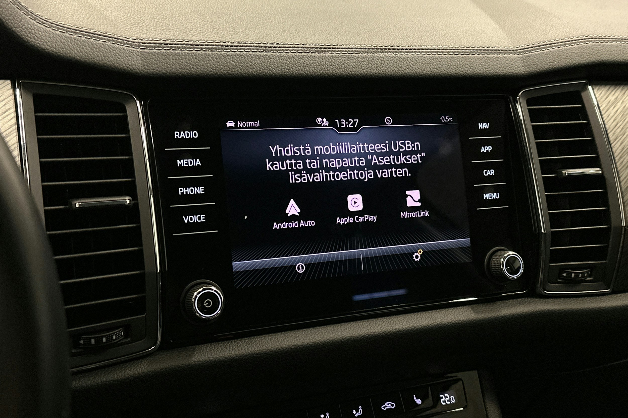 harmaa Skoda Kodiaq 2023 kuva 24.