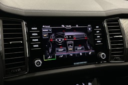 harmaa Skoda Kodiaq 2023 kuva 27.