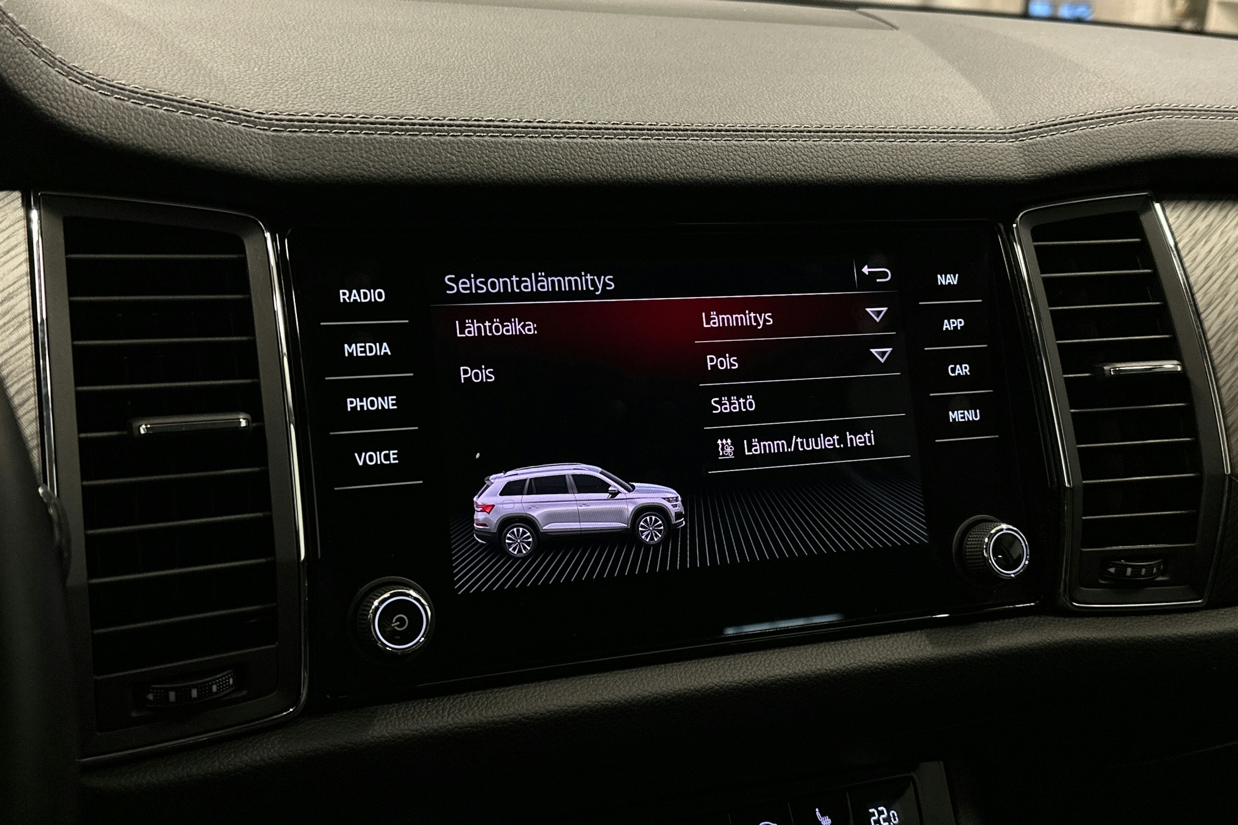 harmaa Skoda Kodiaq 2023 kuva 28.