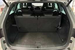 harmaa Skoda Kodiaq 2023 kuva 11.