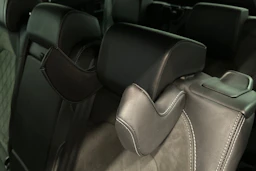 harmaa Skoda Kodiaq 2023 kuva 16.