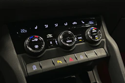 harmaa Skoda Kodiaq 2023 kuva 30.