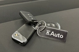 harmaa Skoda Kodiaq 2023 kuva 33.