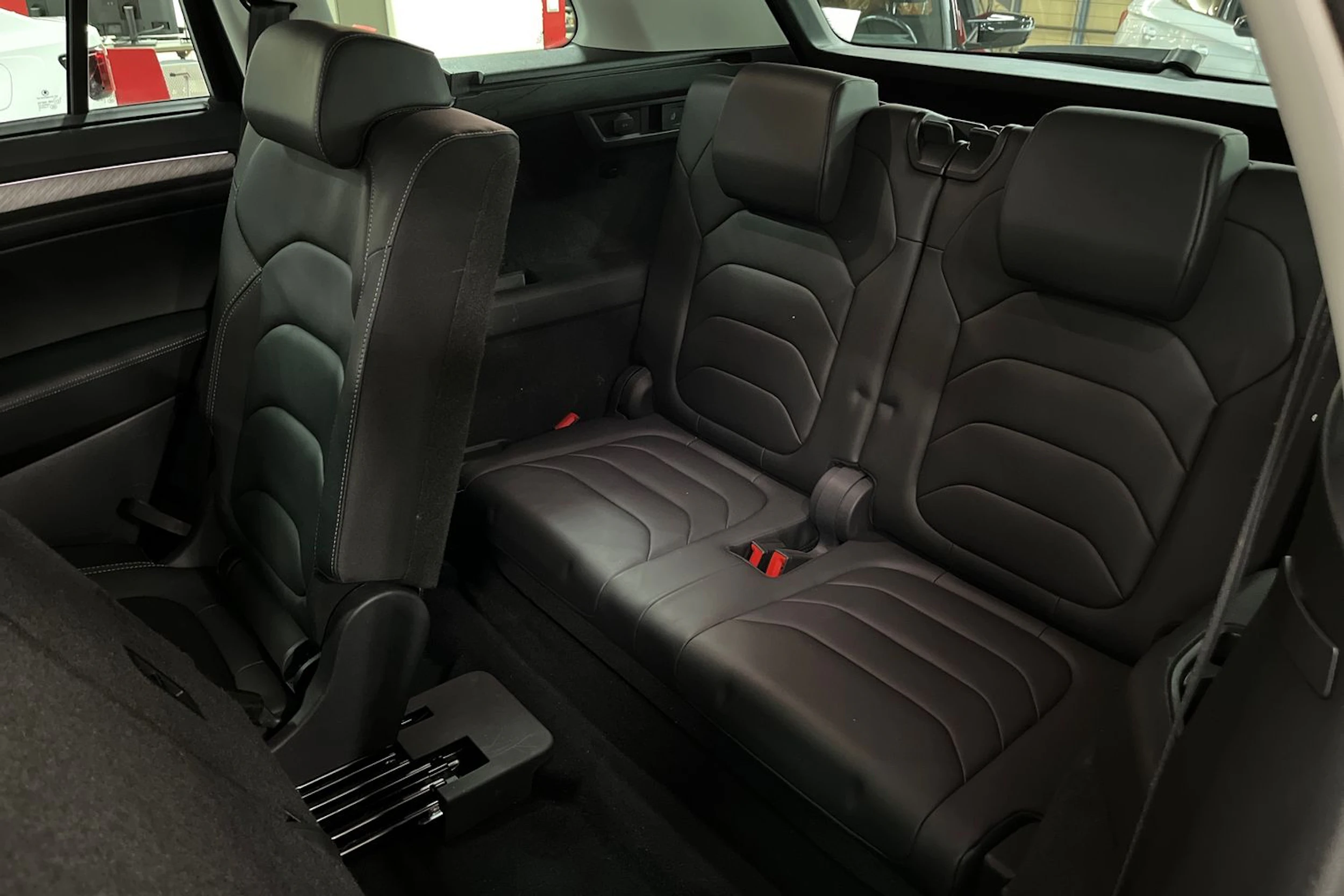 musta Skoda Kodiaq 2023 kuva 13.