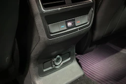 musta Skoda Kodiaq 2023 kuva 16.