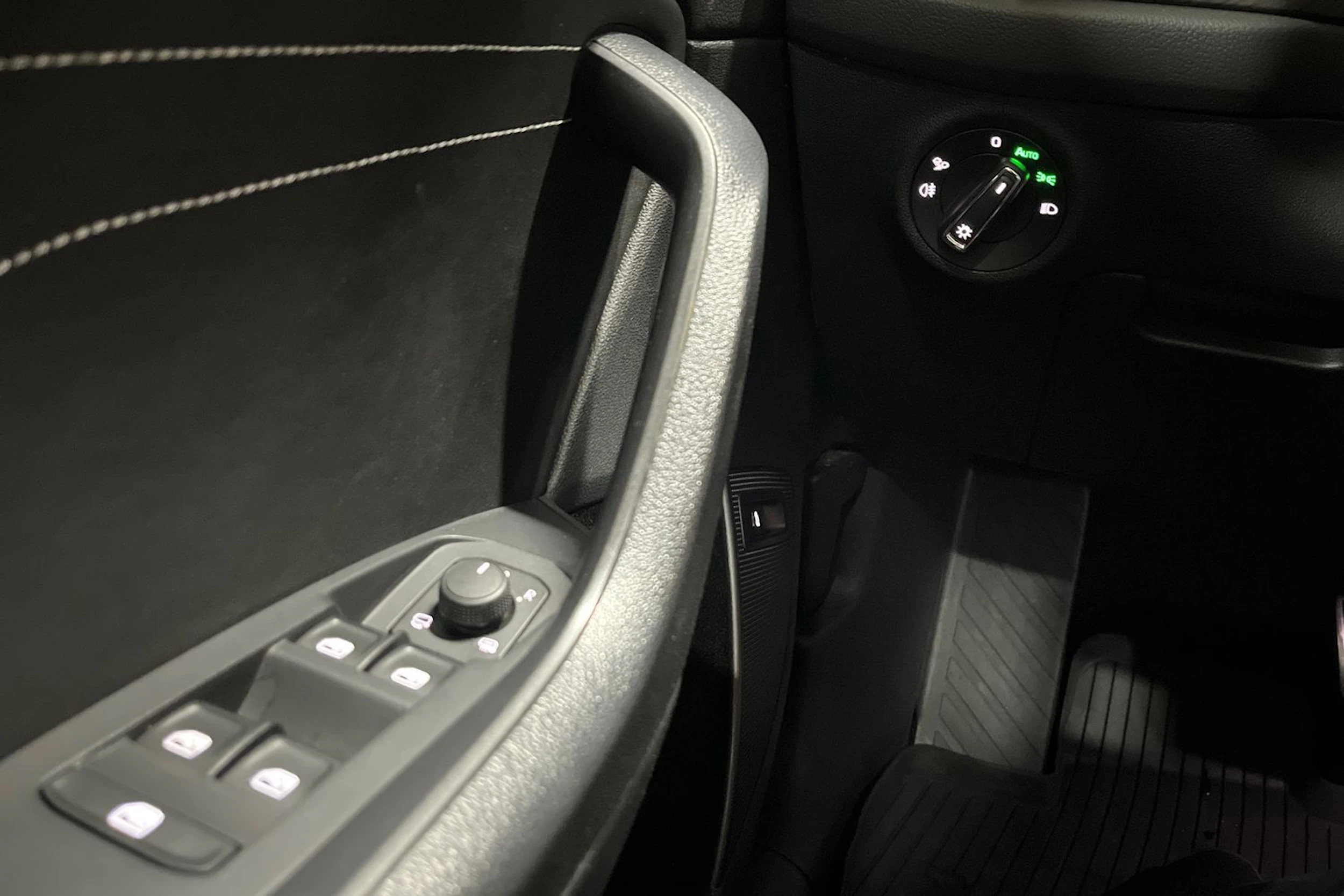 musta Skoda Kodiaq 2023 kuva 22.
