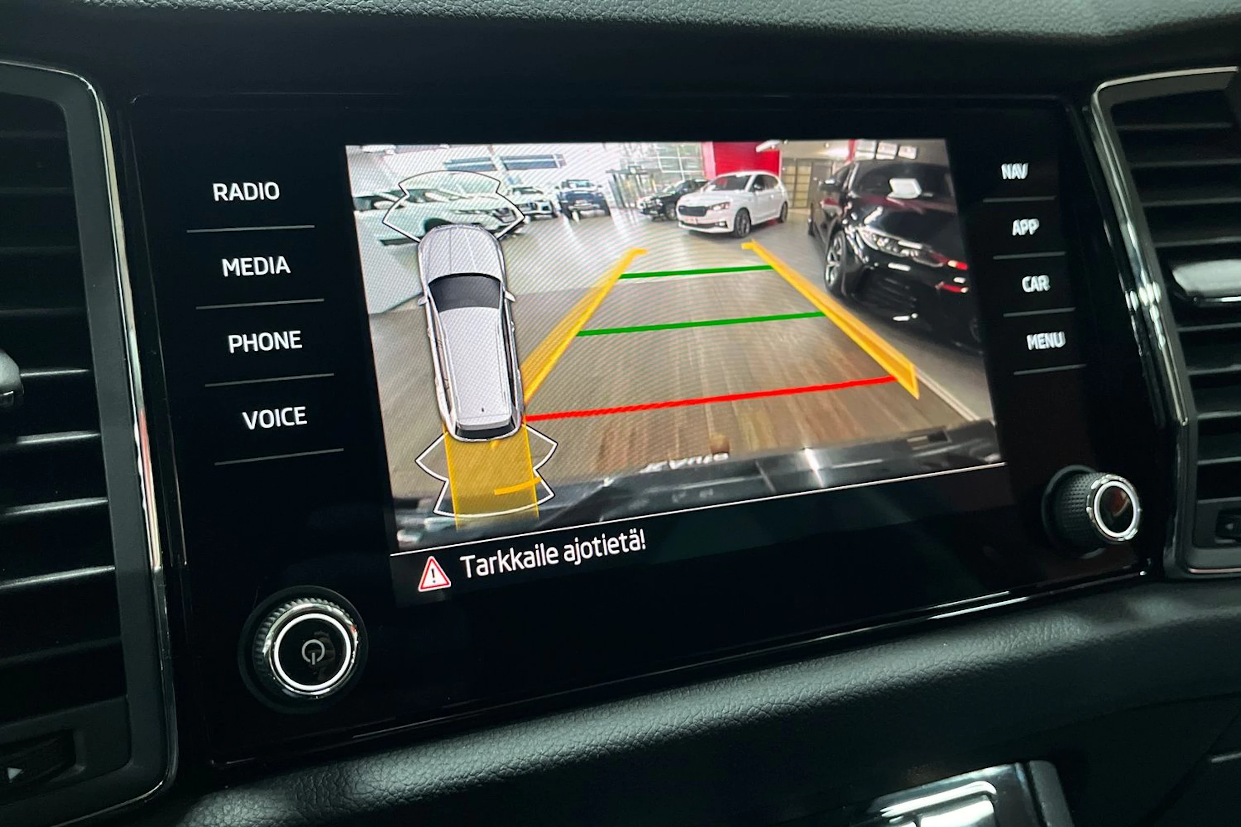 musta Skoda Kodiaq 2023 kuva 26.