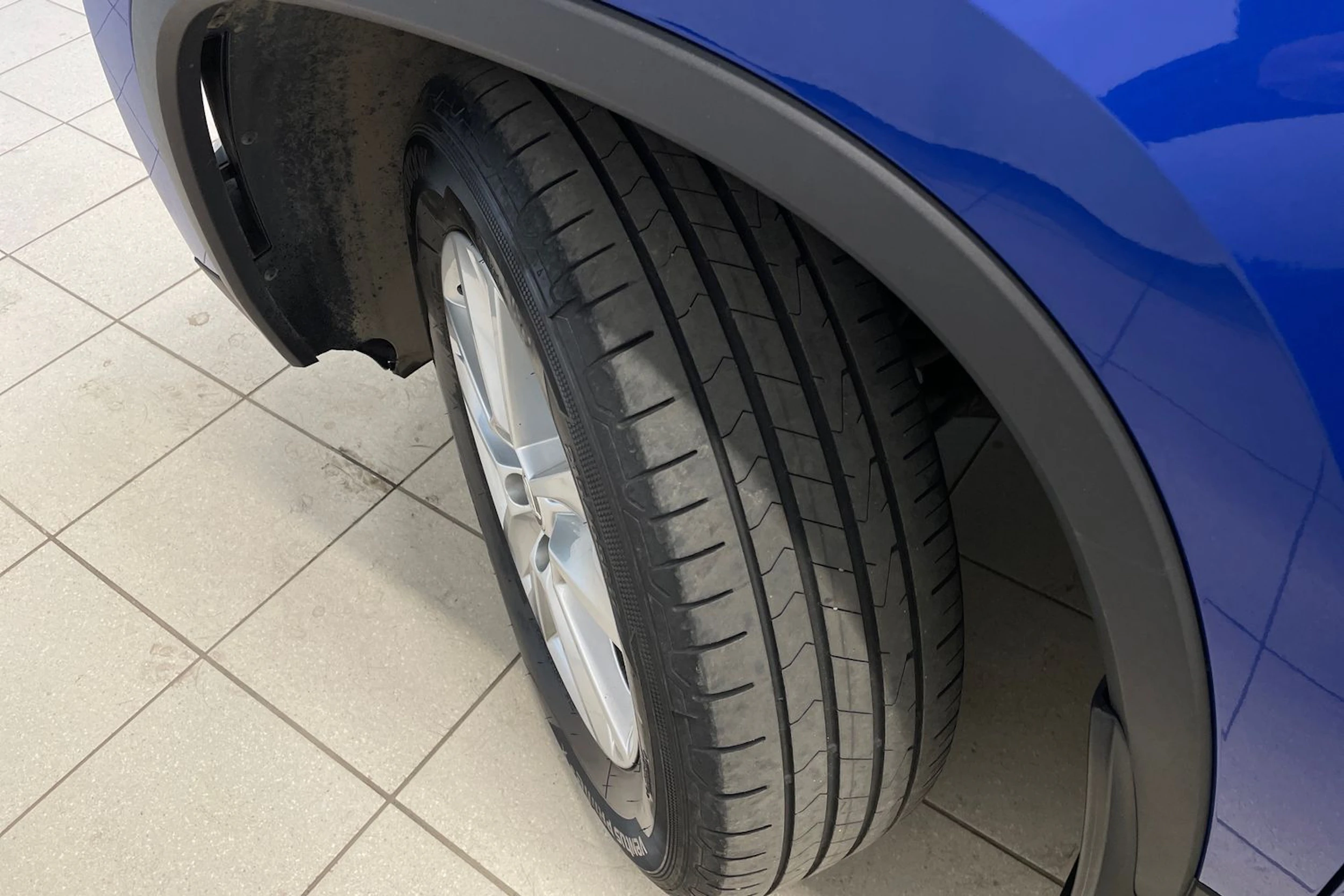 Sininen Skoda KODIAQ 2023 kuva 13.
