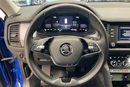 Sininen Skoda KODIAQ 2023 kuva 15.