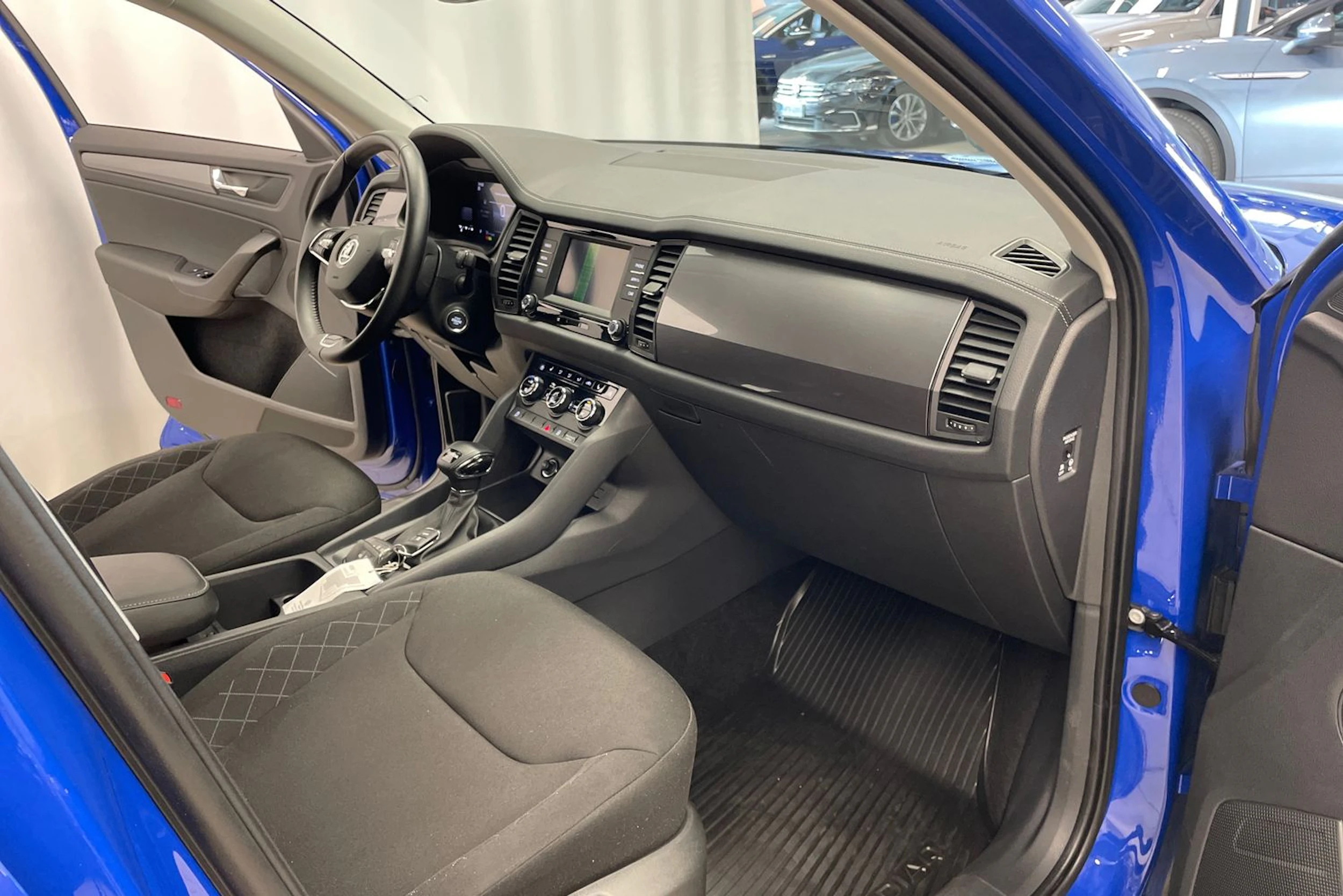 Sininen Skoda KODIAQ 2023 kuva 25.