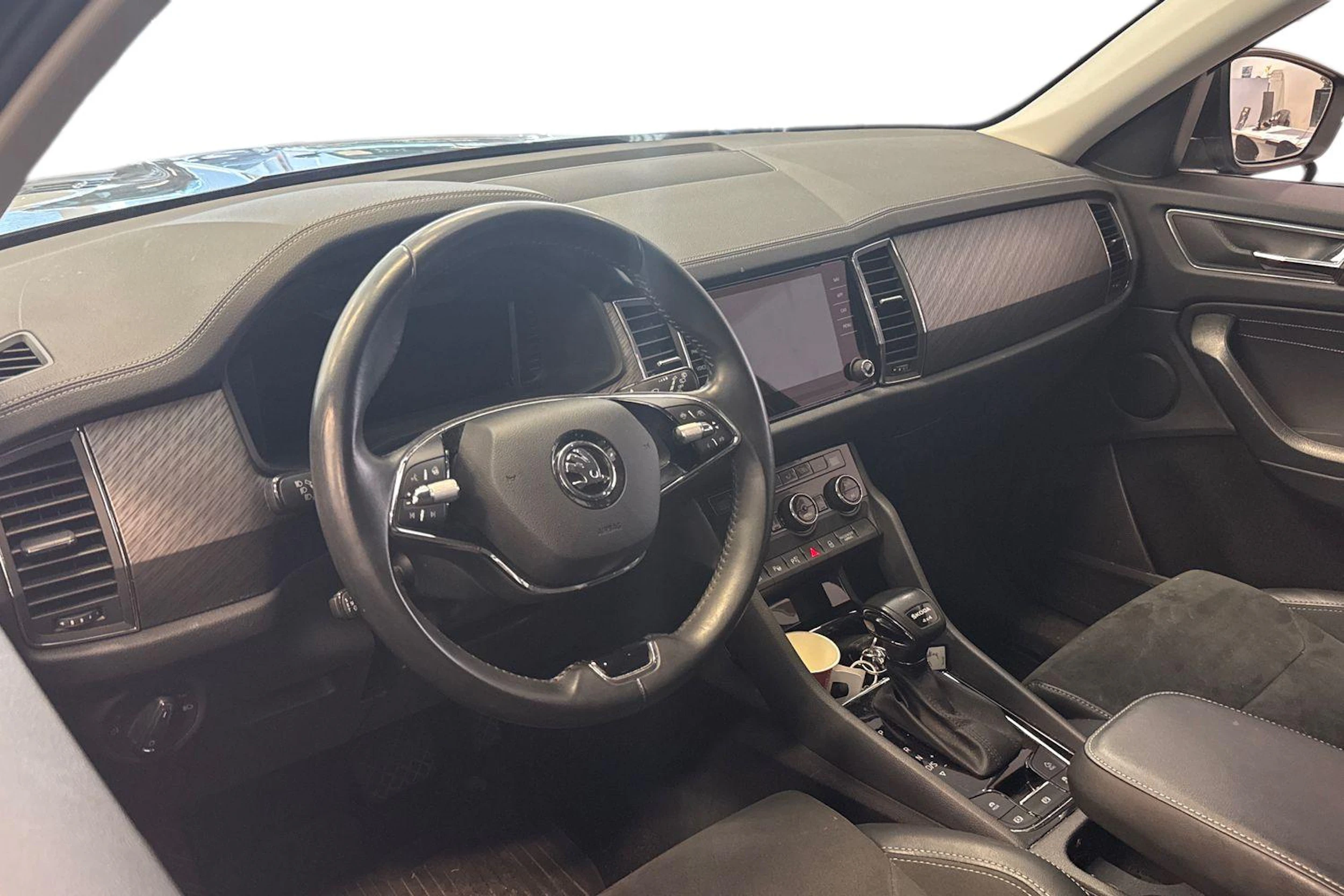 Musta Skoda KODIAQ 2024 kuva 3.