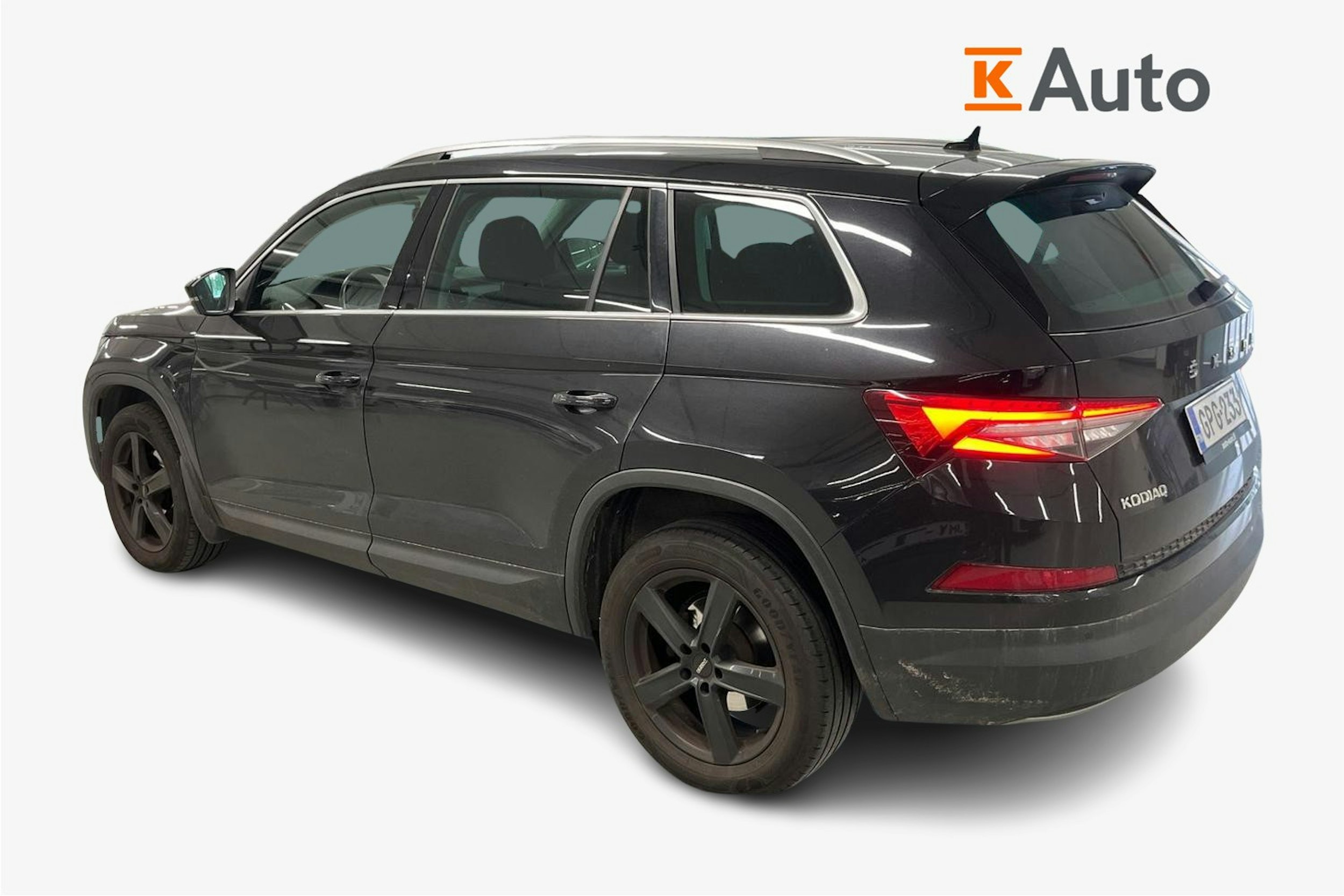 musta Skoda Kodiaq 2023 kuva 2.