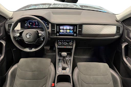 Harmaa Skoda KODIAQ 2023 kuva 7.