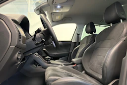 Harmaa Skoda KODIAQ 2023 kuva 14.