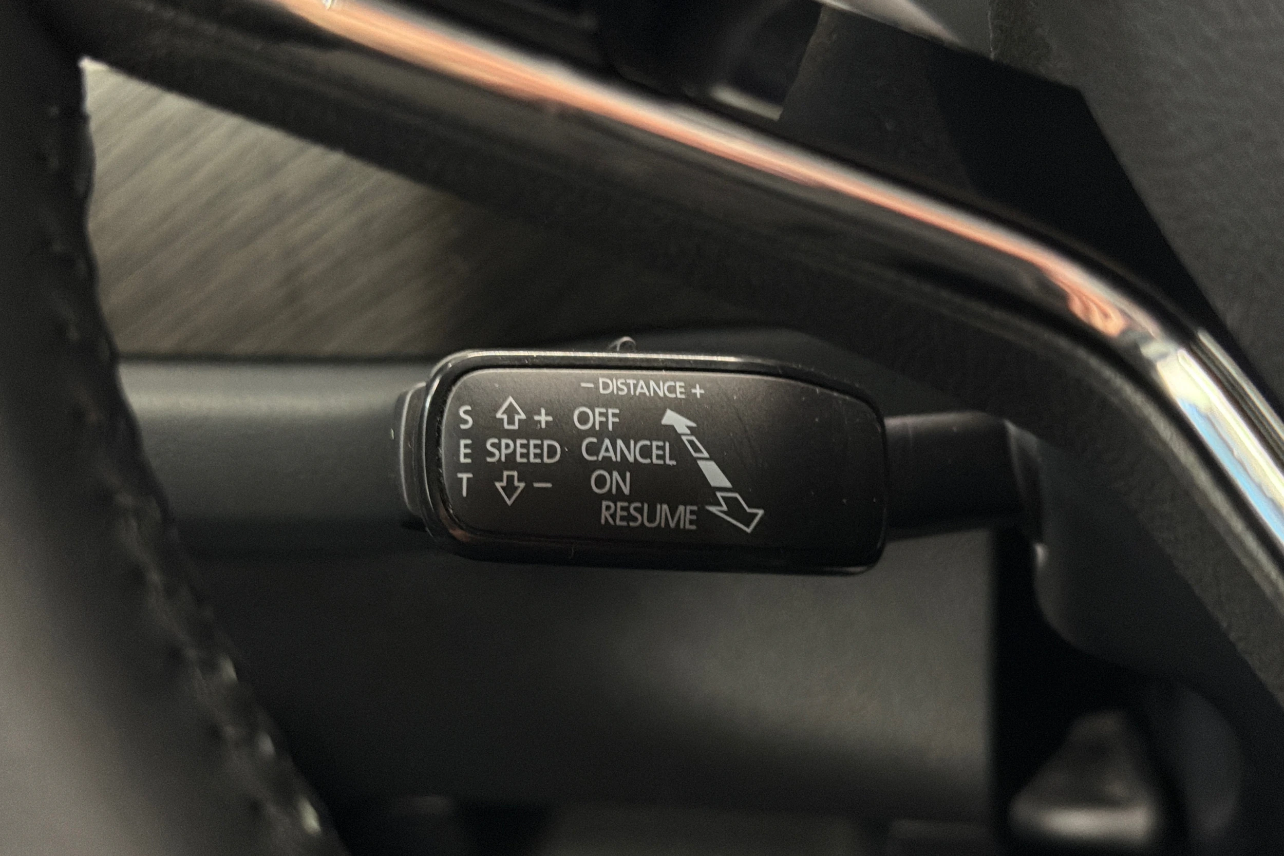 Harmaa Skoda KODIAQ 2023 kuva 18.