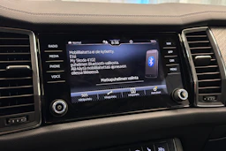 Harmaa Skoda KODIAQ 2023 kuva 26.