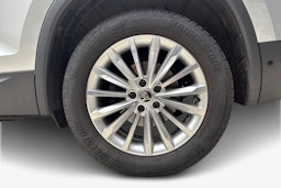 harmaa Skoda Kodiaq 2023 kuva 11.