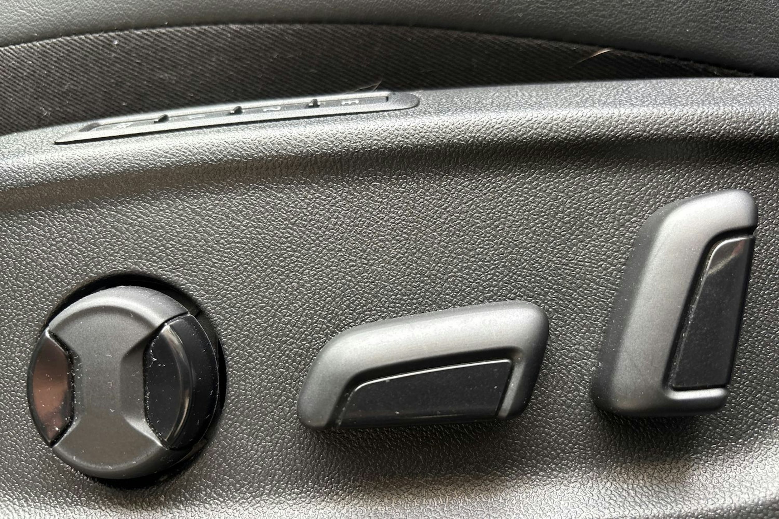 harmaa Skoda Kodiaq 2023 kuva 15.