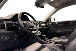 Sininen Skoda KODIAQ 2023 kuva 6.