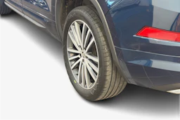 Sininen Skoda KODIAQ 2023 kuva 9.