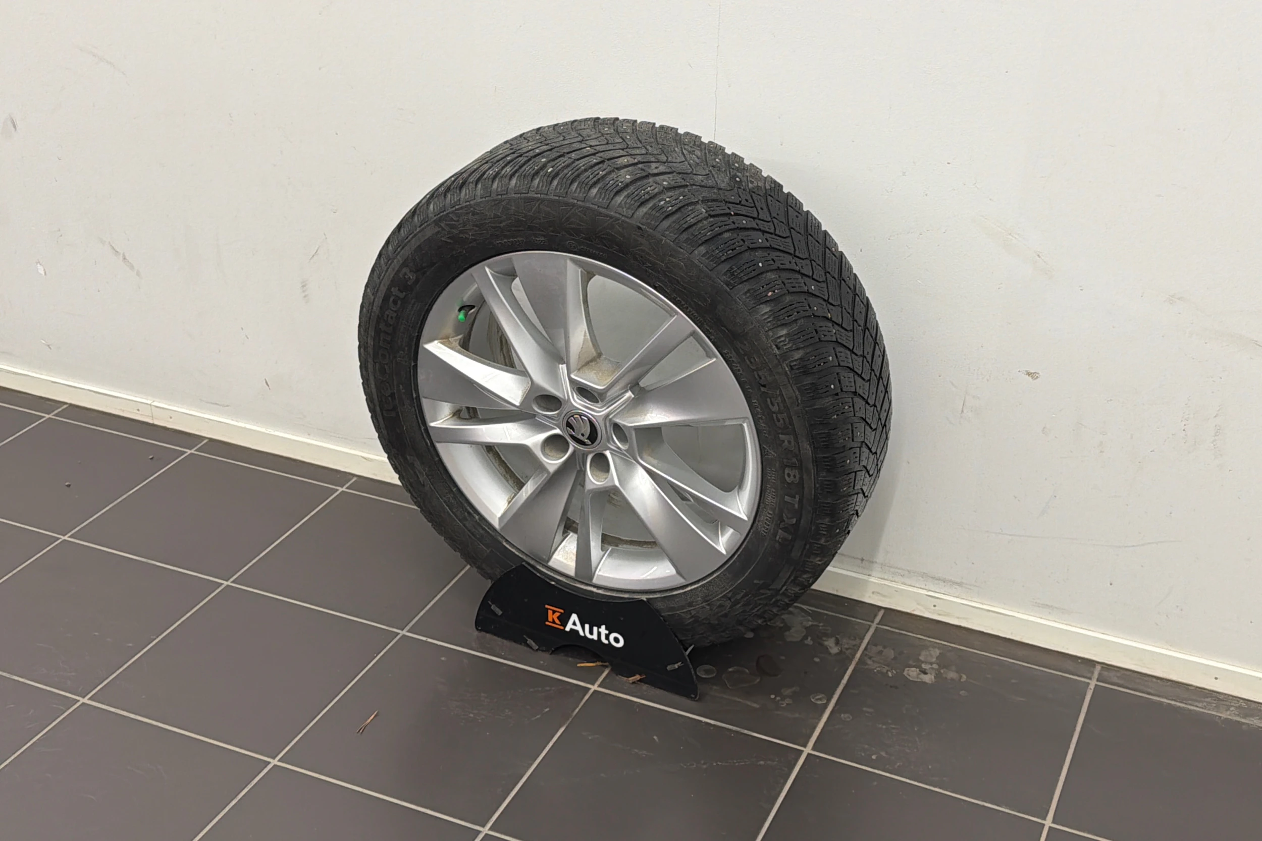 Sininen Skoda KODIAQ 2023 kuva 10.