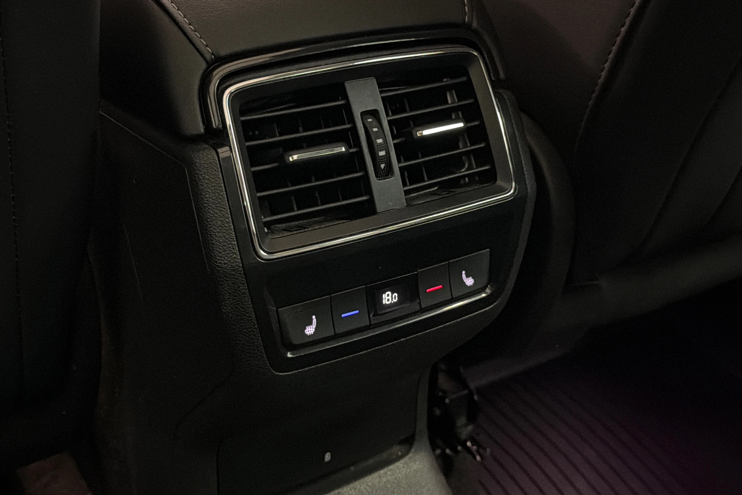 Sininen Skoda KODIAQ 2023 kuva 18.
