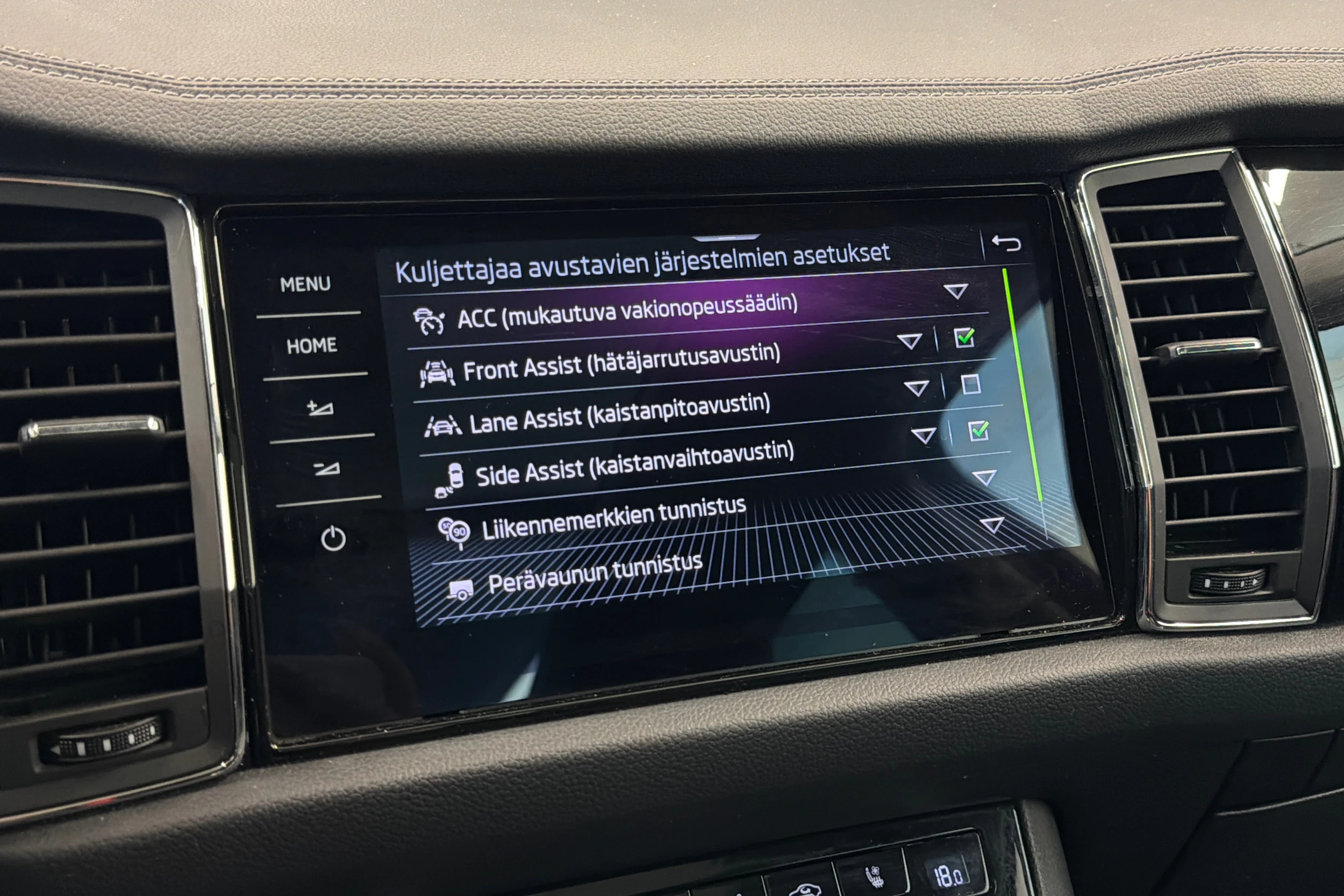 Sininen Skoda KODIAQ 2023 kuva 32.
