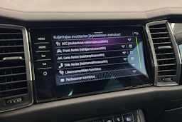 Sininen Skoda KODIAQ 2023 kuva 32.