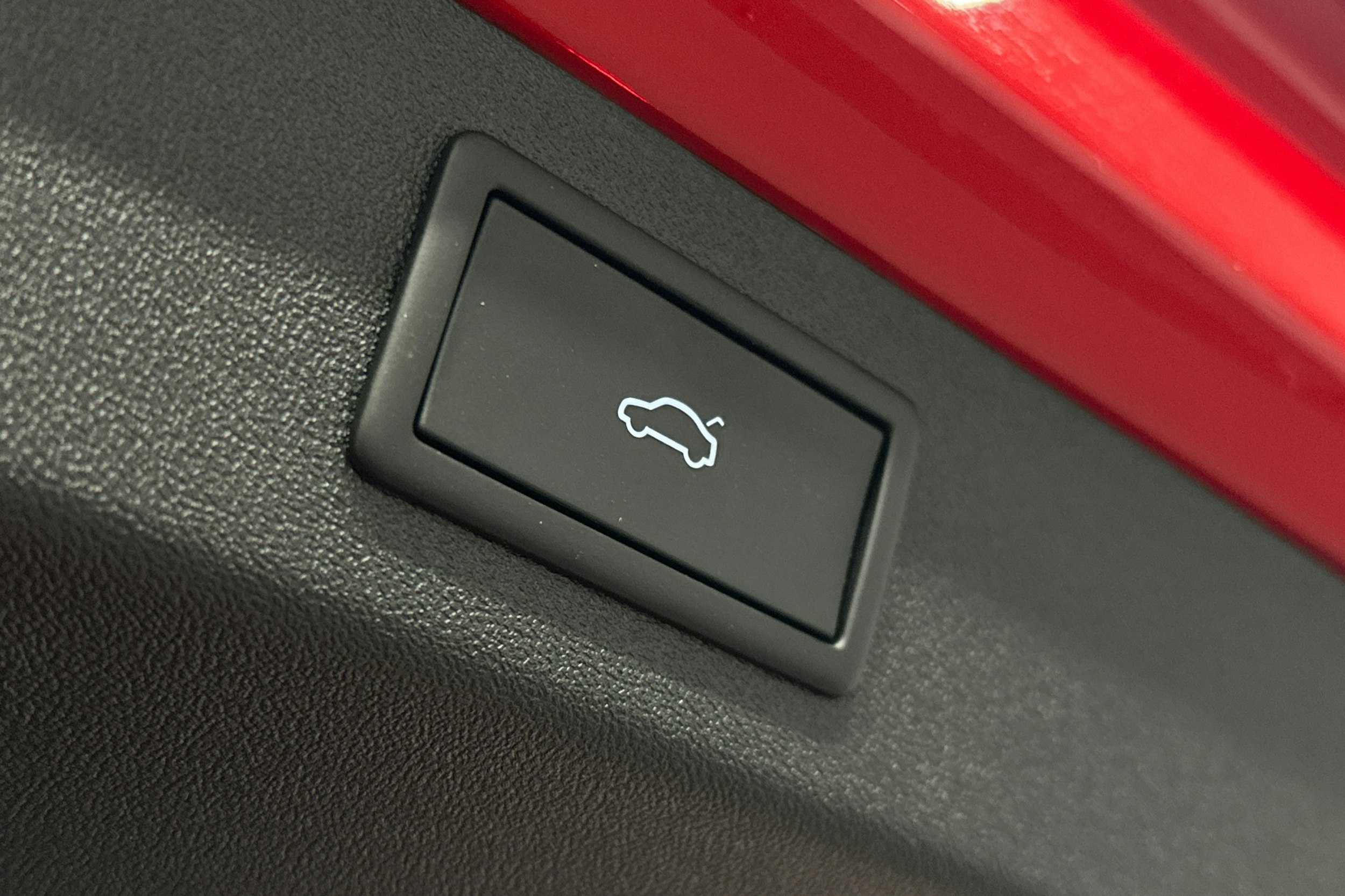 punainen Skoda Kodiaq 2024 kuva 15.