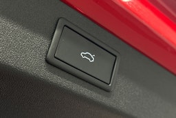 punainen Skoda Kodiaq 2024 kuva 15.