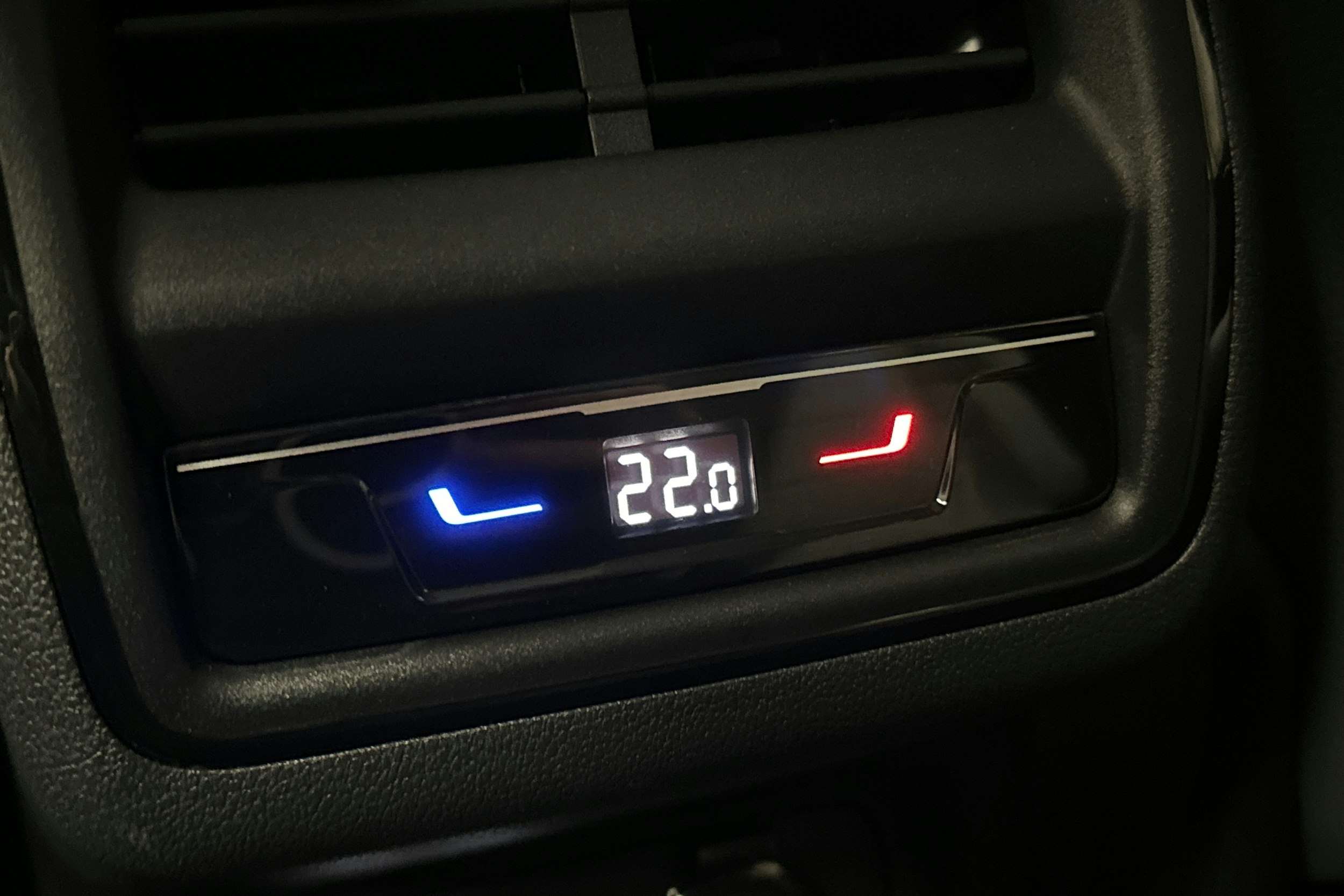 punainen Skoda Kodiaq 2024 kuva 16.