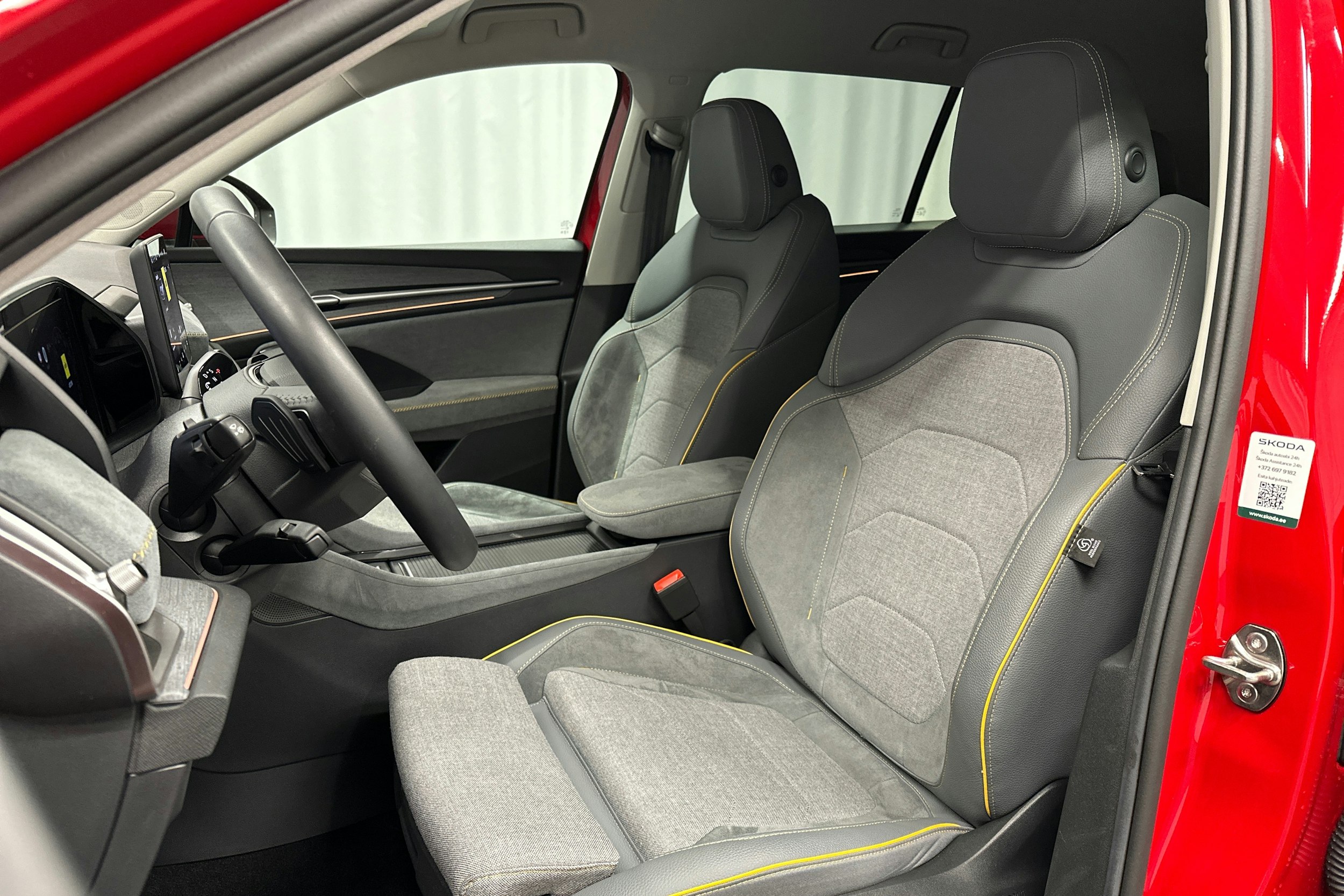 punainen Skoda Kodiaq 2024 kuva 17.