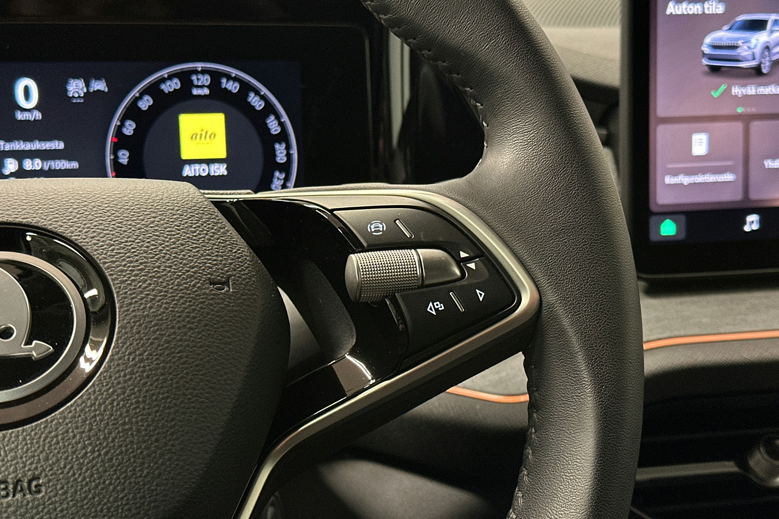 punainen Skoda Kodiaq 2024 kuva 21.