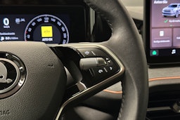 punainen Skoda Kodiaq 2024 kuva 21.