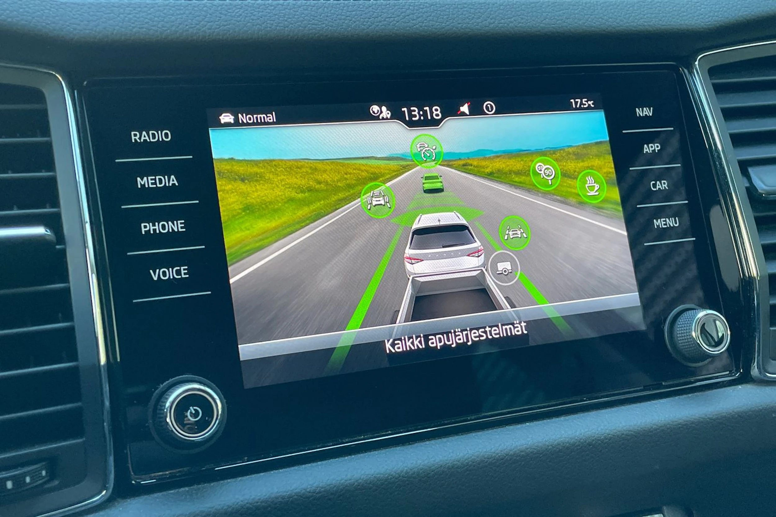 Musta Skoda KODIAQ 2024 kuva 17.