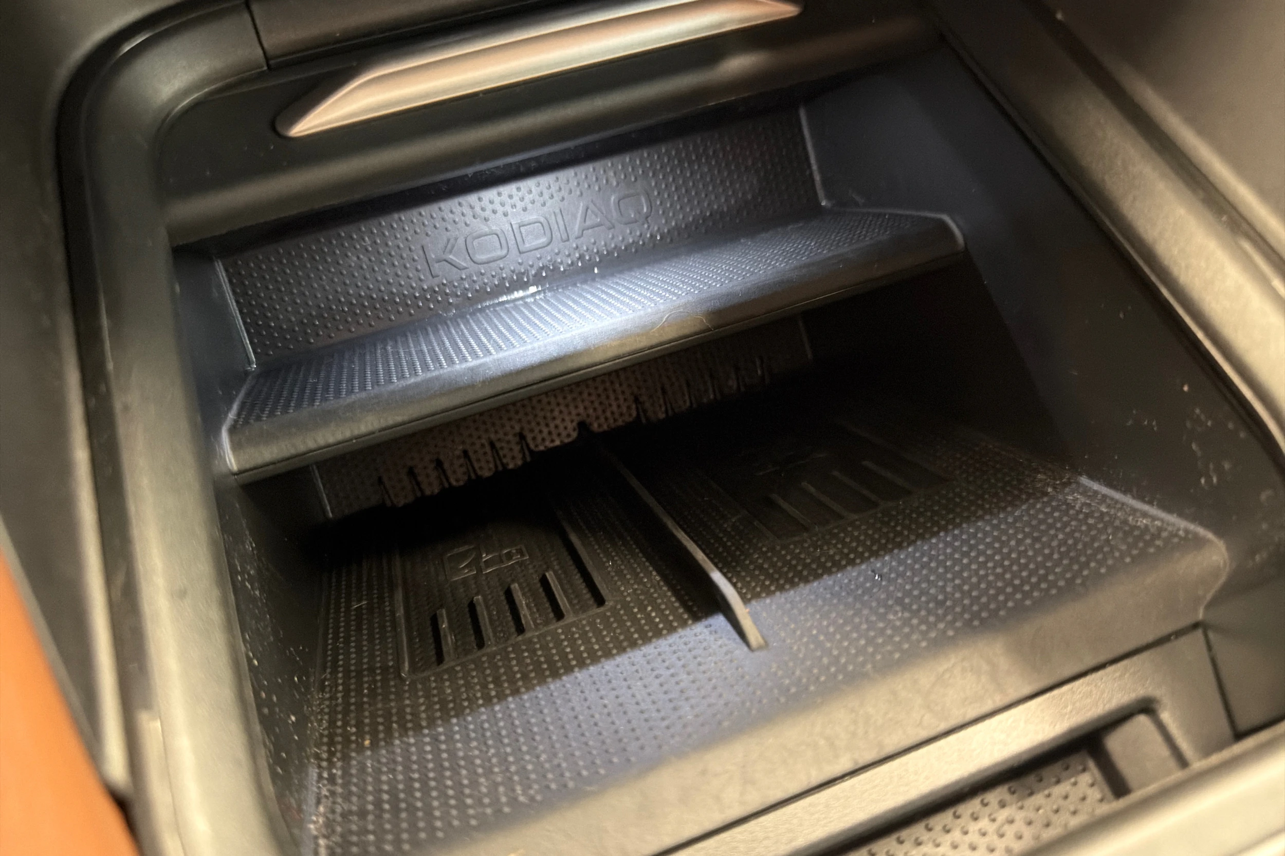 met. harmaa Skoda Kodiaq 2024 kuva 35.