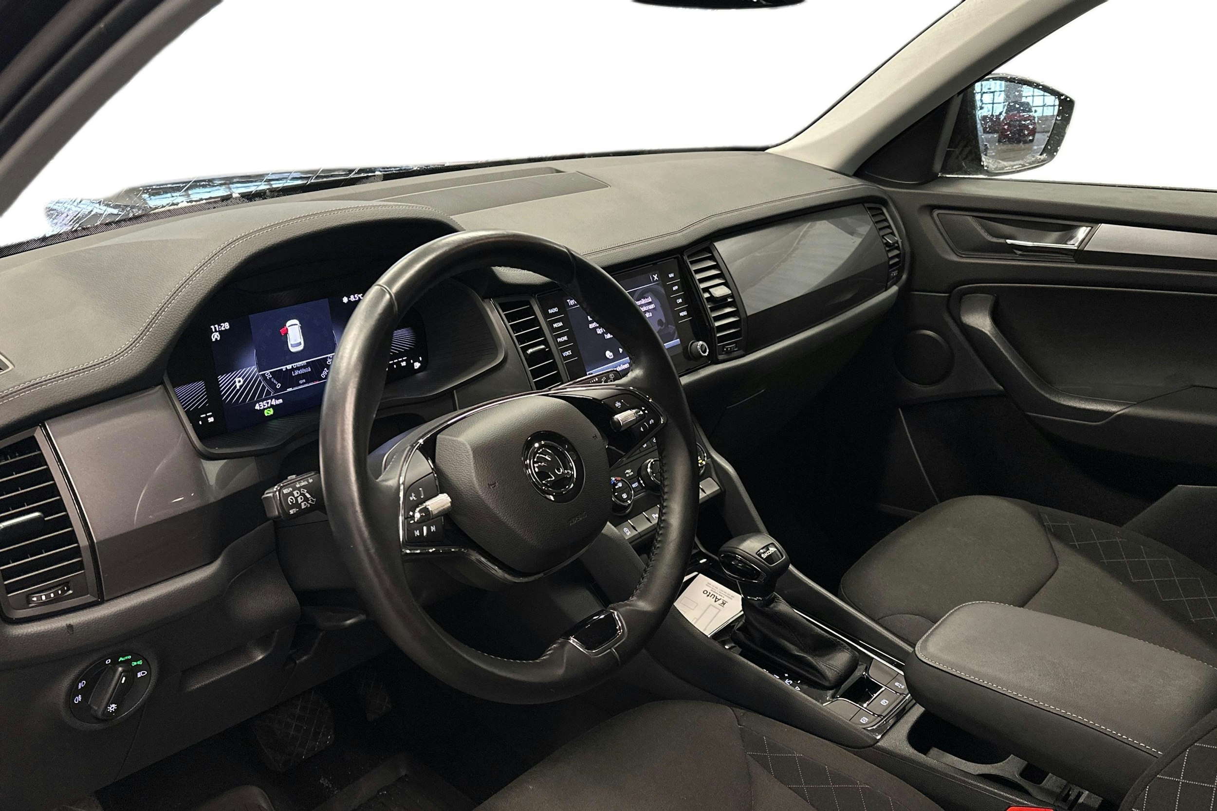 musta Skoda Kodiaq 2024 kuva 3.